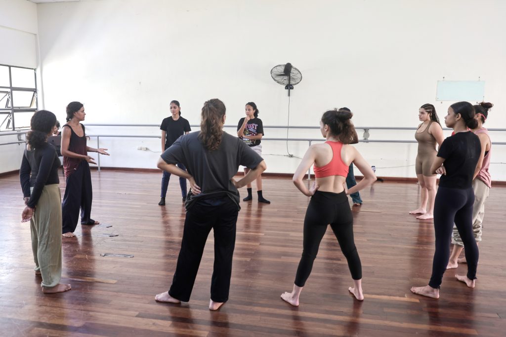 EDANCO 2025 - Taller improvisación Yaël Réunif (ENDANZA) 02/10/25 @mikpasco (French Kiss studio)
