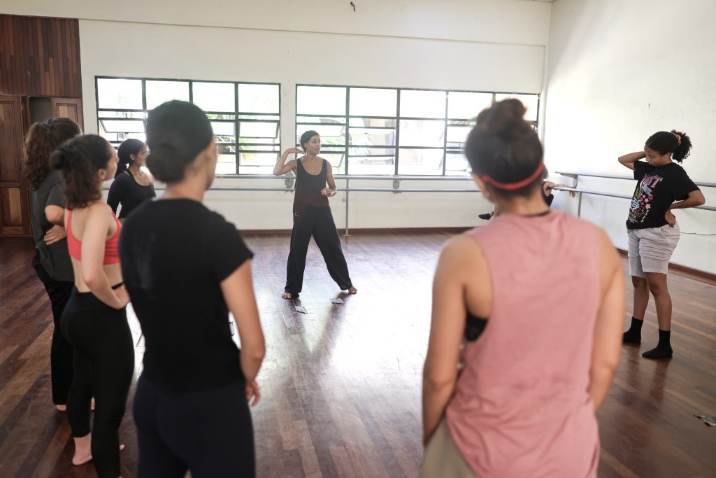 EDANCO 2025 - Taller improvisación Yaël Réunif (ENDANZA) 02/10/25 @mikpasco (French Kiss studio)